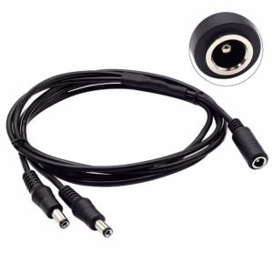 DC 5.5 x 2.1mm Y-splitter cable with rugged shielding for power link.