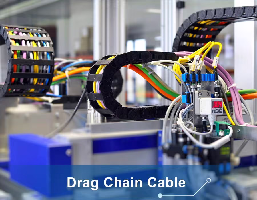 The above cable-guiding chain (image: drag-chain cable illustrates how cables are routed through a carrier. Specialized PUR or TPE jackets protect these cables during millions of bends.